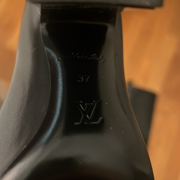 Brand new Louis Vuitton Donna high boot in size 37 - Picture 7 of 12